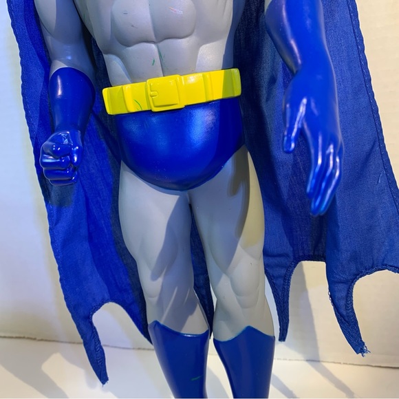 Batman 1988 DC Comics Action Figure Black Gray Yellow & Blue 15 inches tall - Picture 14 of 16